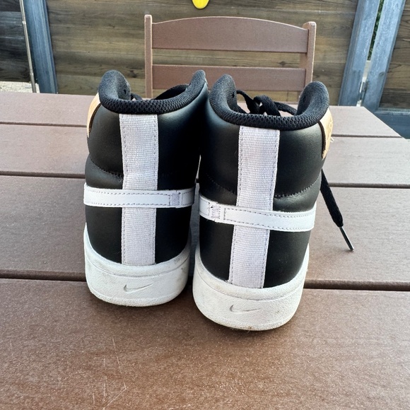 Nike Court Royale 2 Mid High Top Sneaker Women Size - Picture 6 of 6